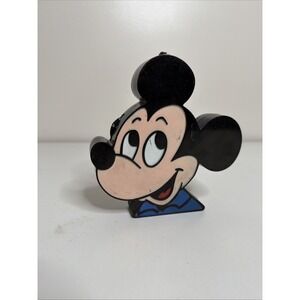 Vintage Walt Disney World Mickey Mouse AM Radio 1973 9V Battery Portable Plastic